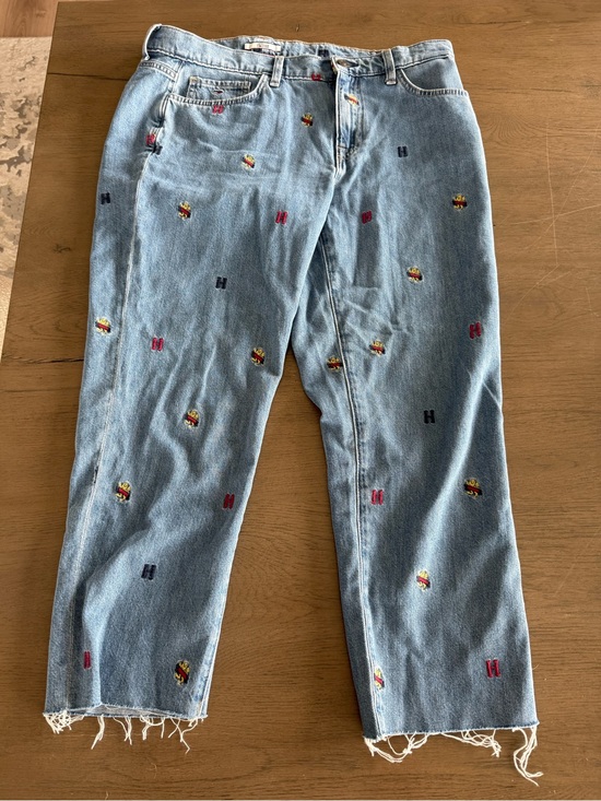 Tommy Hilfiger Denim - VTG Style Tommy Hilfiger Allover Embroidered Crest Monogram Boyfriend Jeans